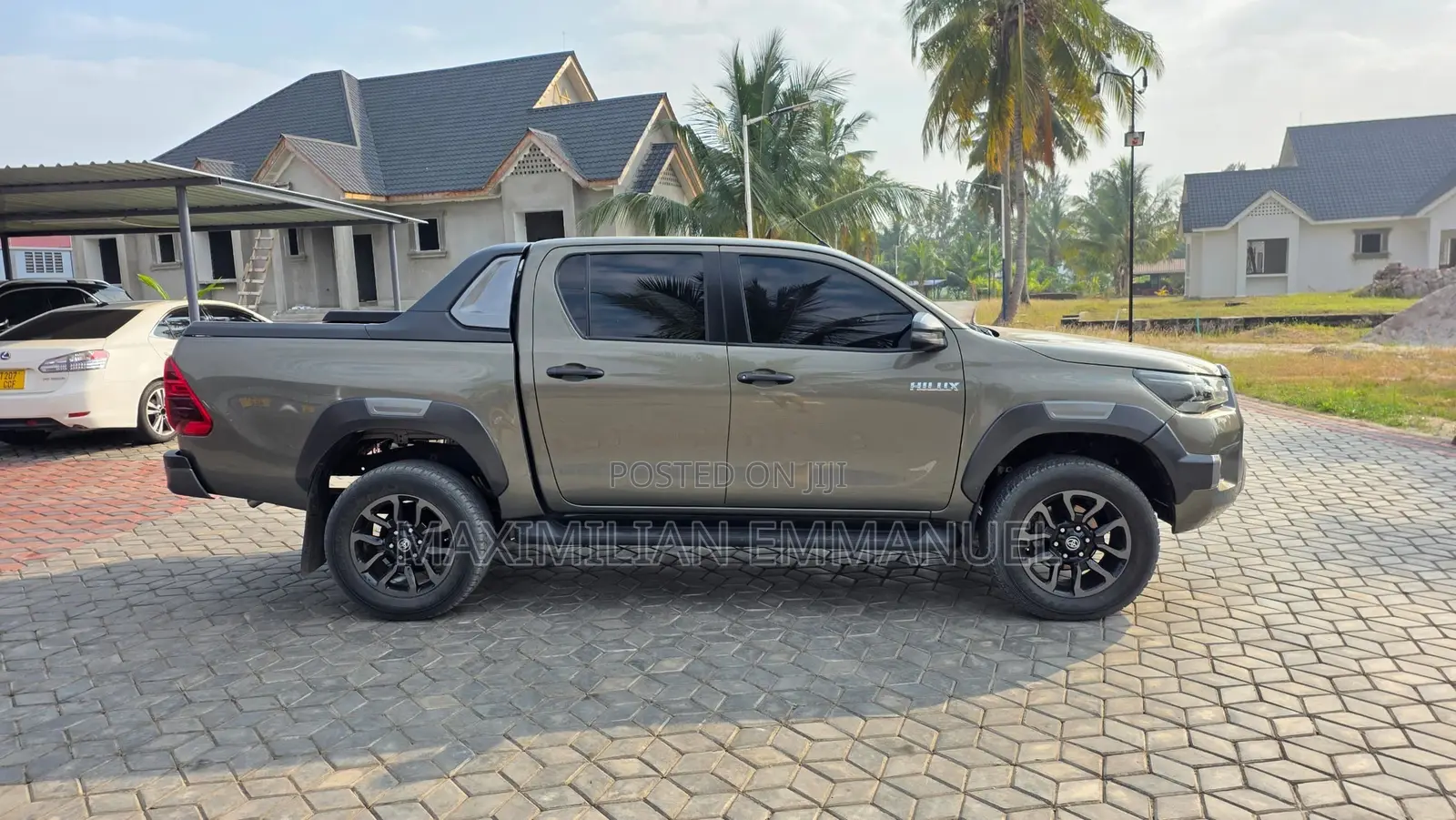 Toyota Hilux 2021 Gray