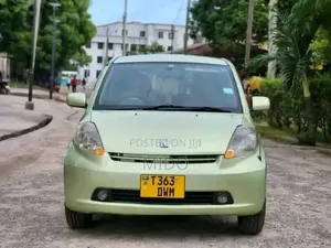 Toyota Passo 2005 Green