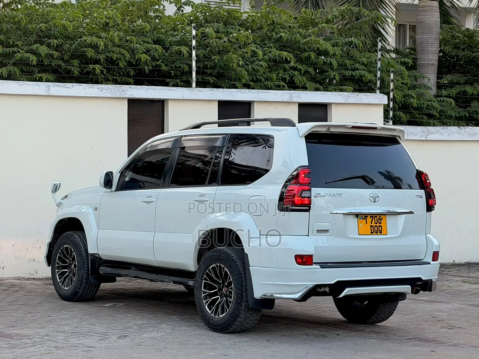Toyota Land Cruiser Prado 2007 White