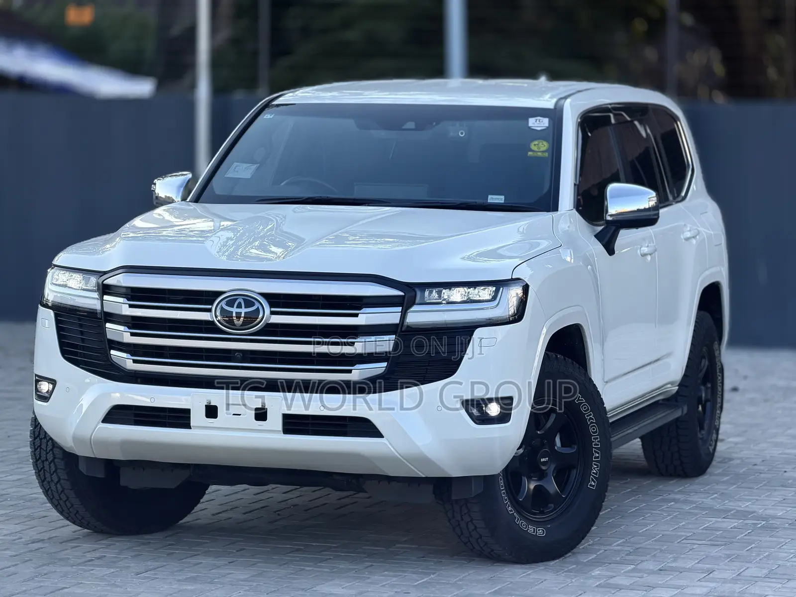 Toyota Land Cruiser 3.5 Petrol 4WD 2022 White