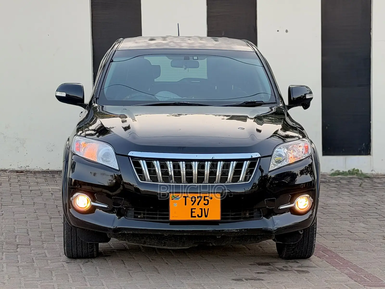 Toyota Vanguard 2013 Black
