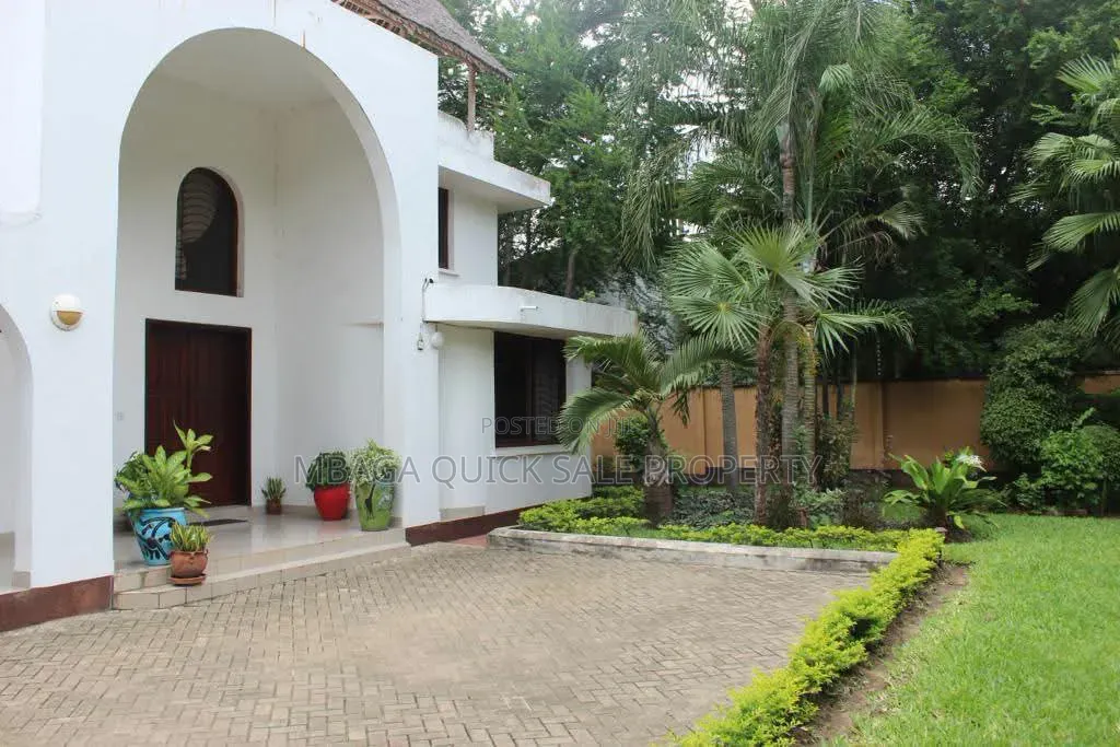 5bdrm Apartment in Masaki for sale