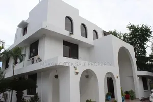 5bdrm Apartment in Masaki for sale