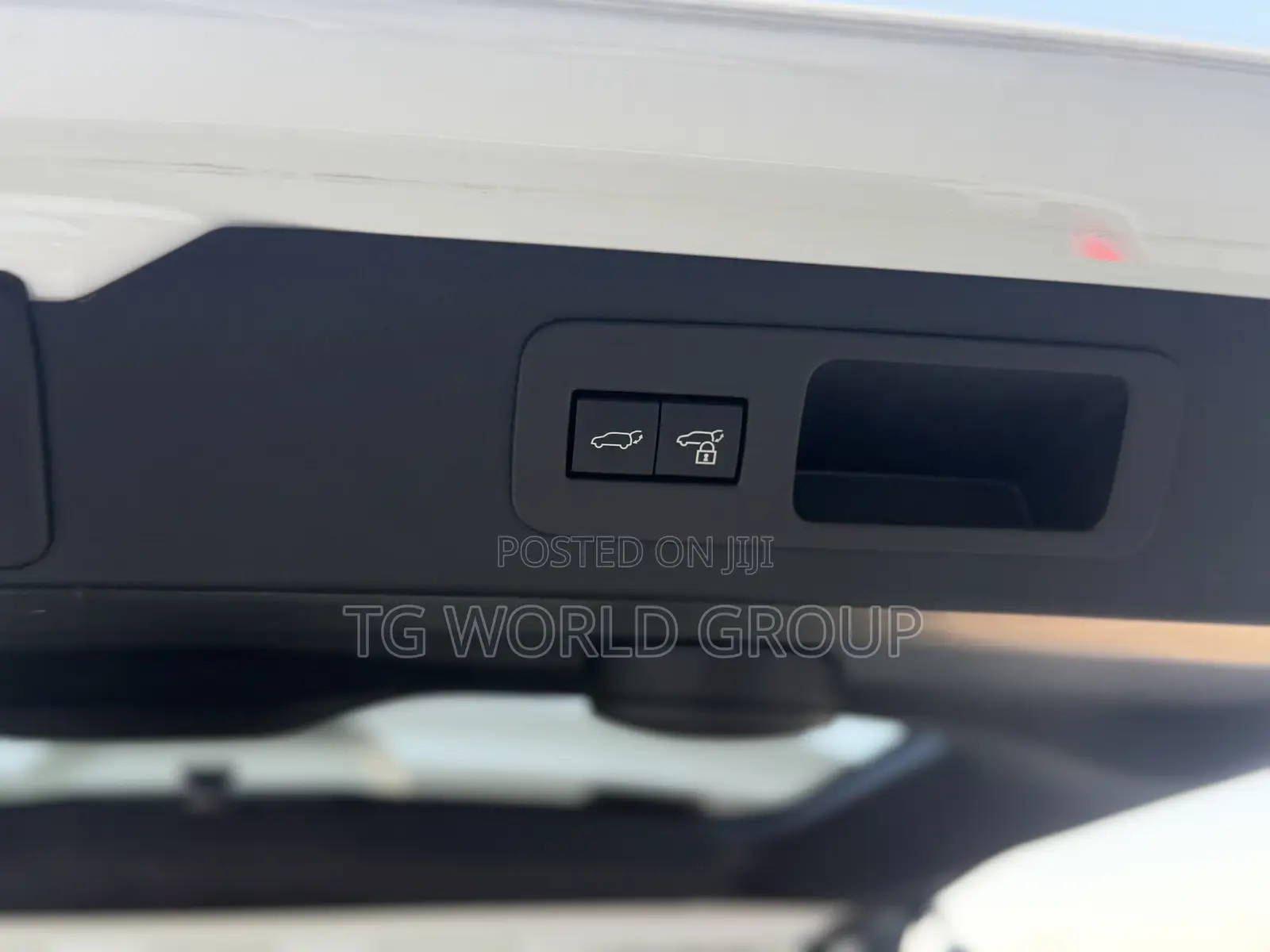 Toyota Land Cruiser 3.5 Petrol 4WD 2022 White