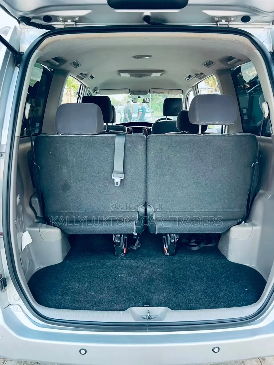 Toyota Noah 2008 Silver