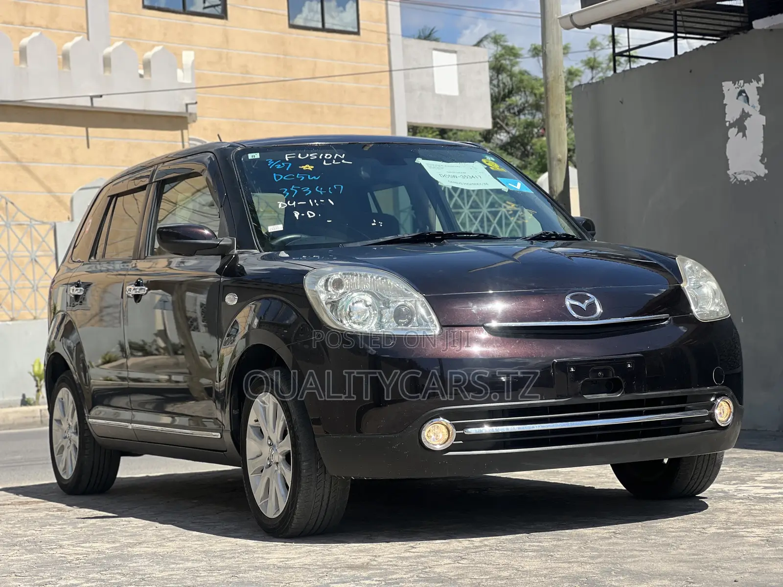 Mazda Verisa 2011 Maroon