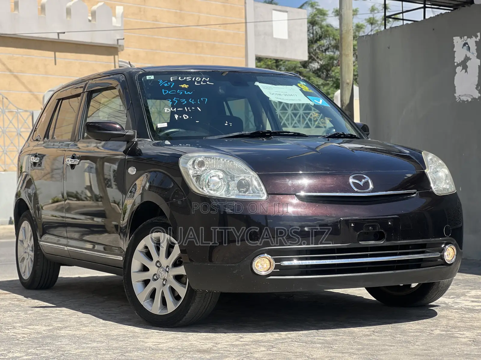 Mazda Verisa 2011 Maroon