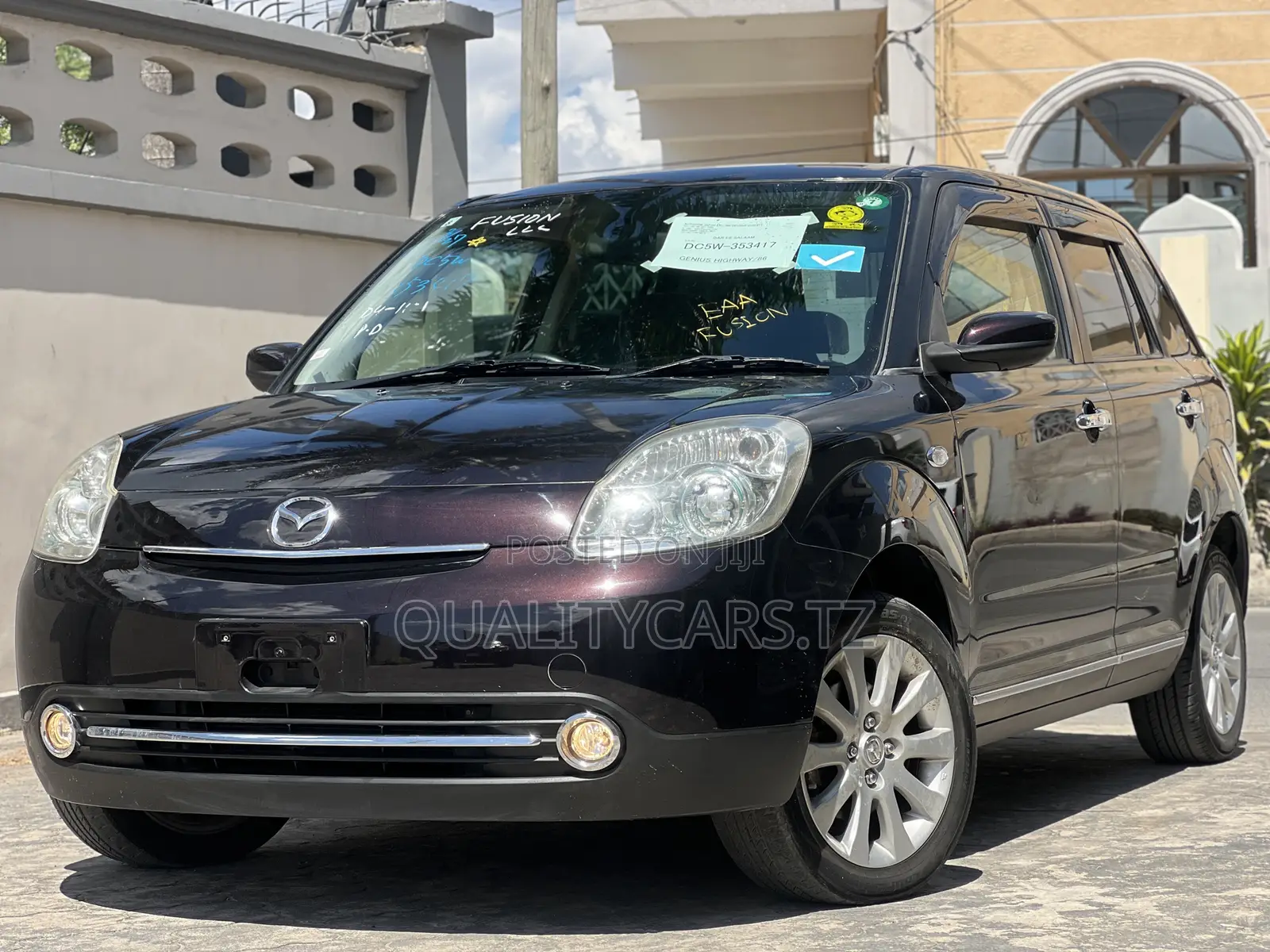 Mazda Verisa 2011 Maroon