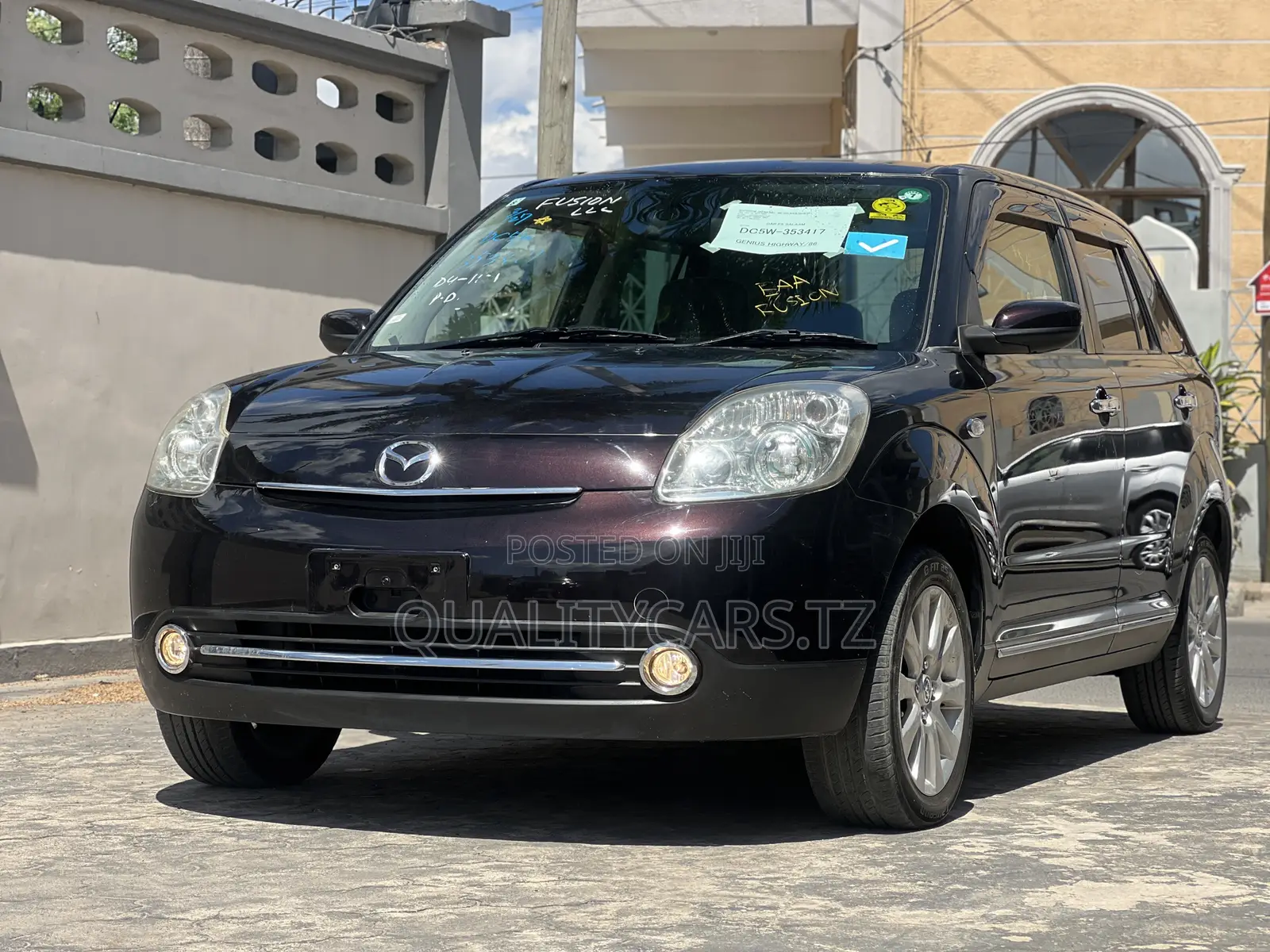 Mazda Verisa 2011 Maroon