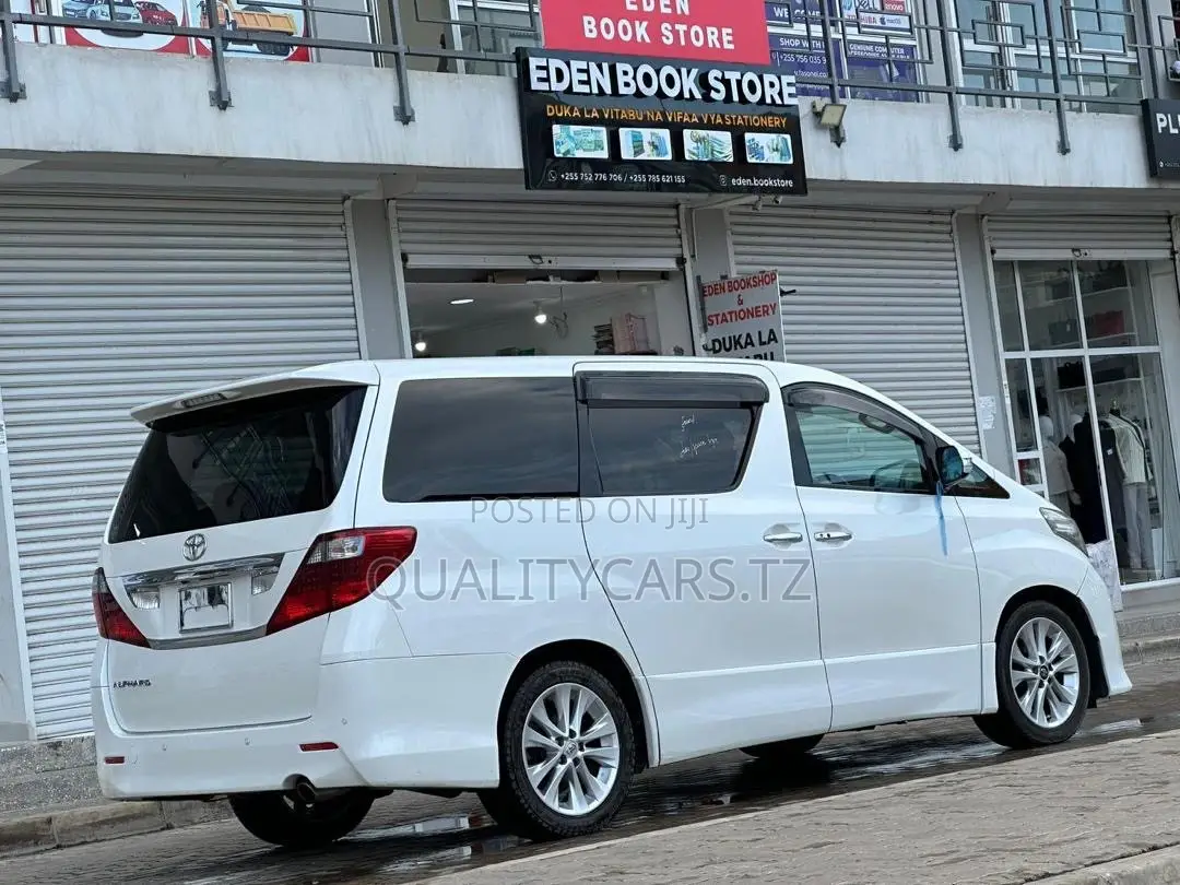 Toyota Alphard 2.4 Petrol AWD 2009 White