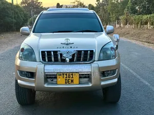 Toyota Land Cruiser Prado 2006 Gold