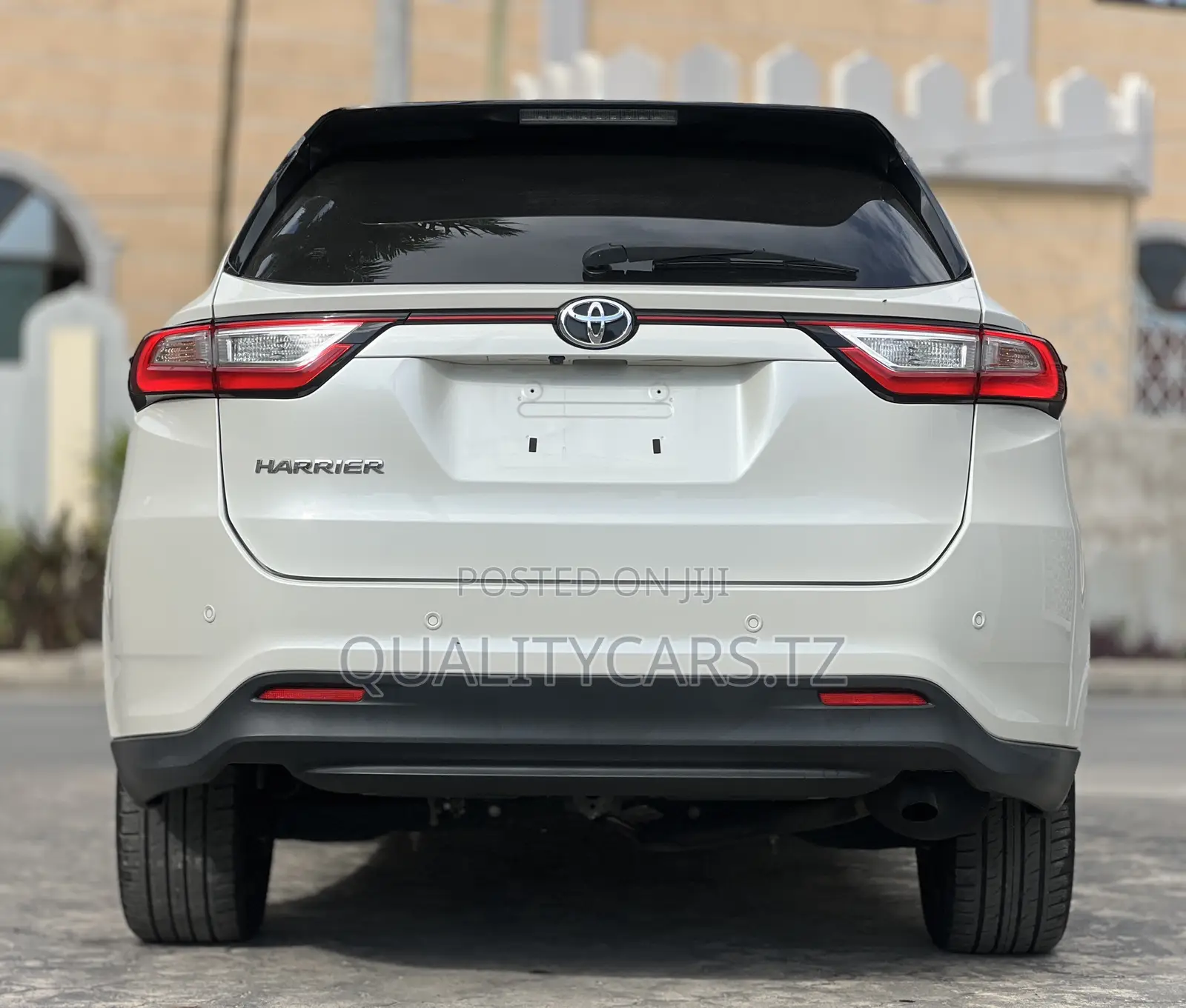 Toyota Harrier 2.0 2017 White