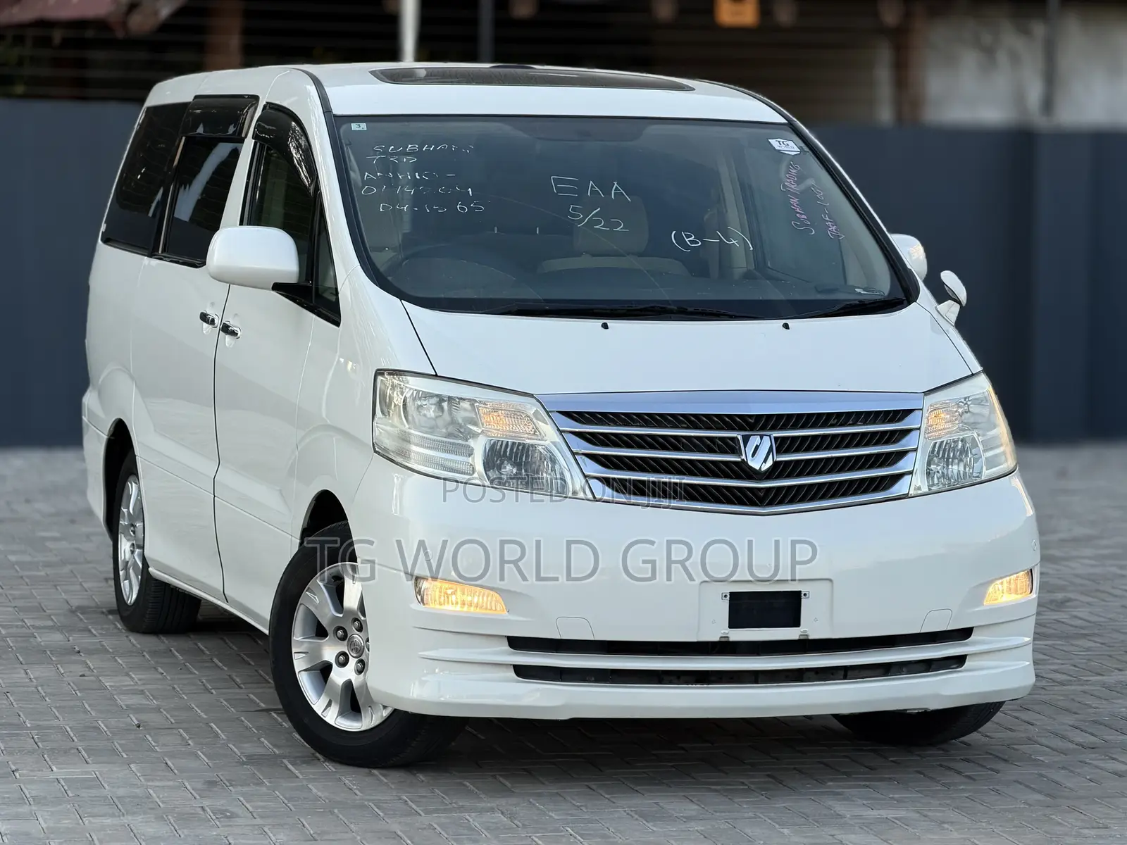 Toyota Alphard 2.4 Petrol FWD 2007 White