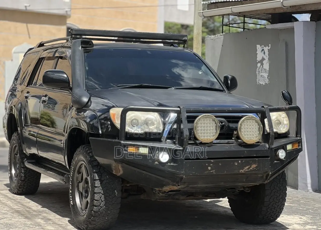 Toyota Hilux Surf 2005 Black