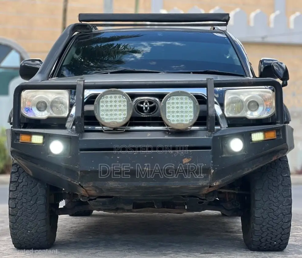Toyota Hilux Surf 2005 Black