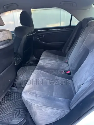 Toyota Crown Royale 2005 White