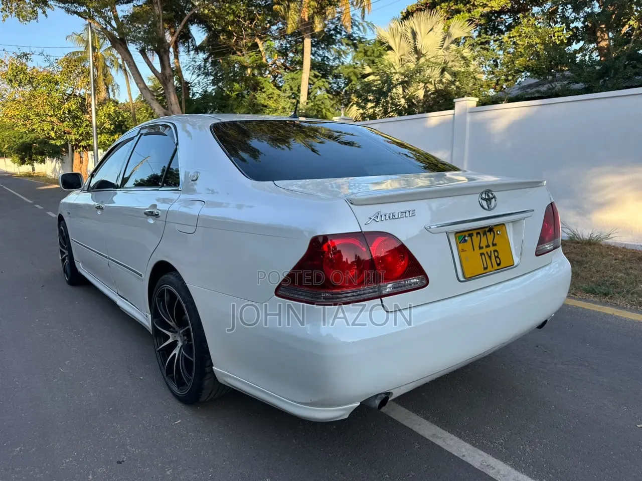 Toyota Crown Royale 2005 White