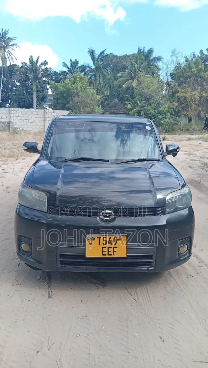 Toyota Rumion 2025 Black
