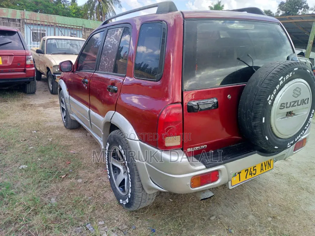 Suzuki Grand Vitara 1999 Red