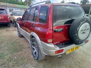 Suzuki Grand Vitara 1999 Red