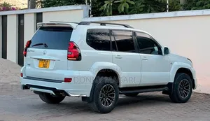 Toyota Land Cruiser Prado 2008 White