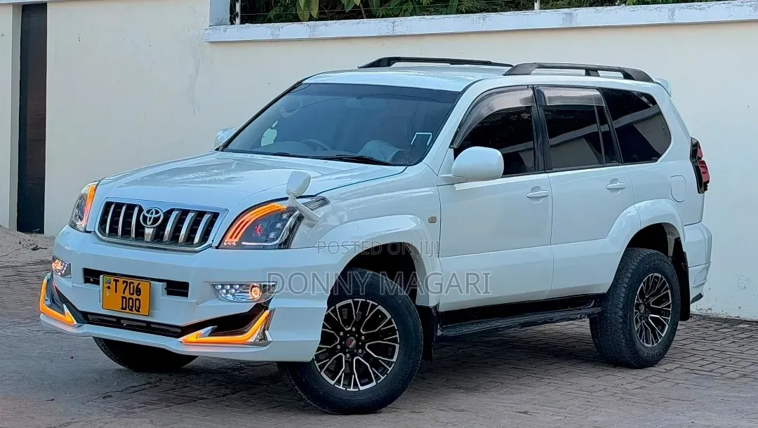 Toyota Land Cruiser Prado 2008 White
