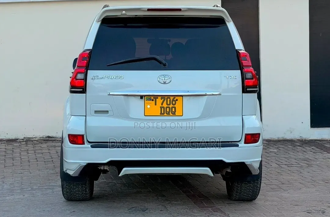 Toyota Land Cruiser Prado 2008 White