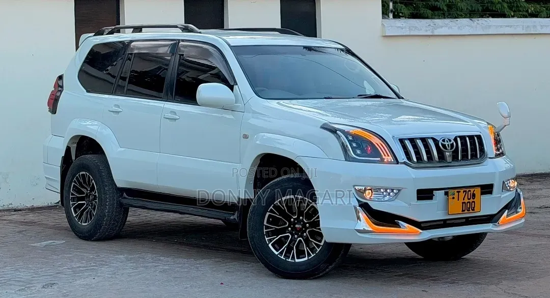 Toyota Land Cruiser Prado 2008 White