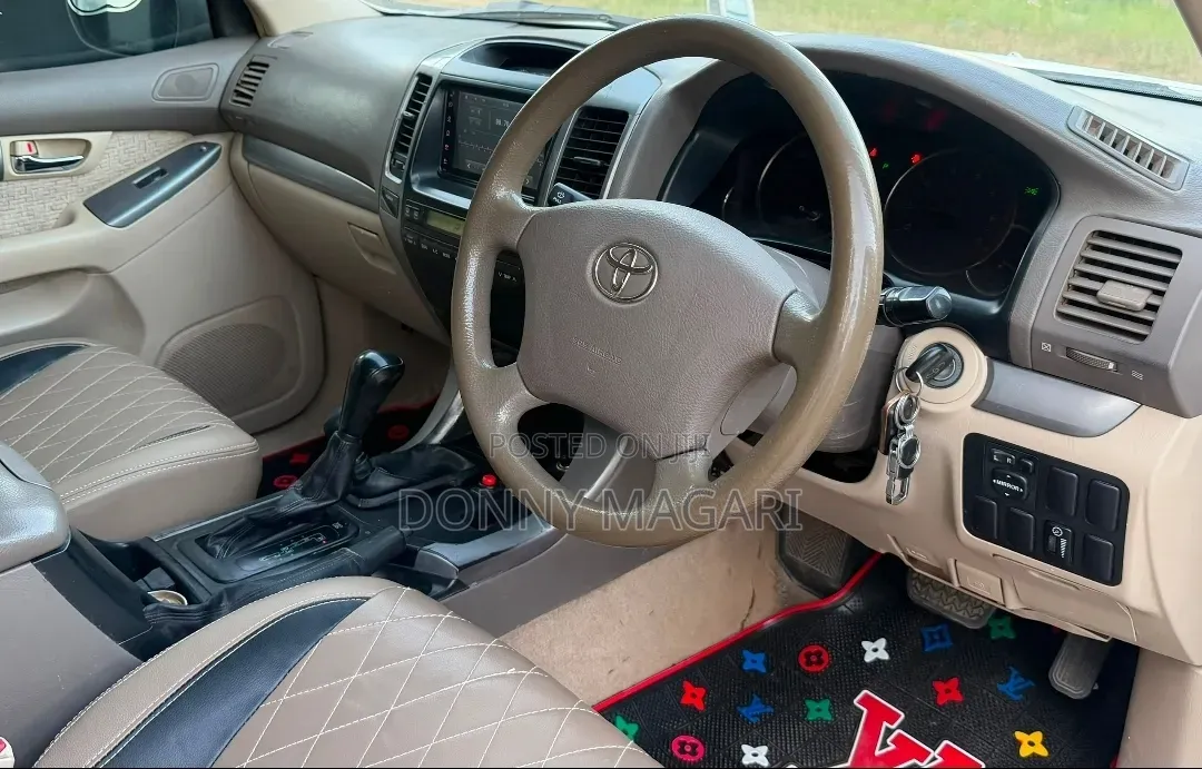 Toyota Land Cruiser Prado 2008 White