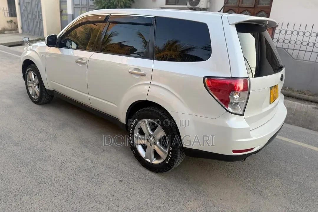 Subaru Forester 2009 White