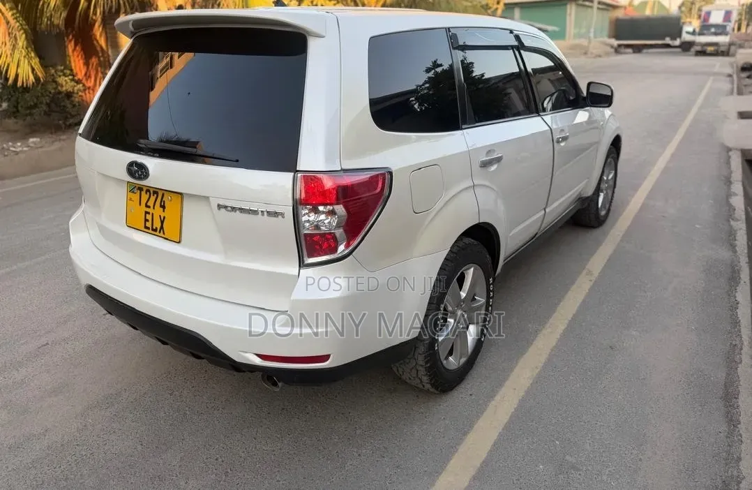 Subaru Forester 2009 White