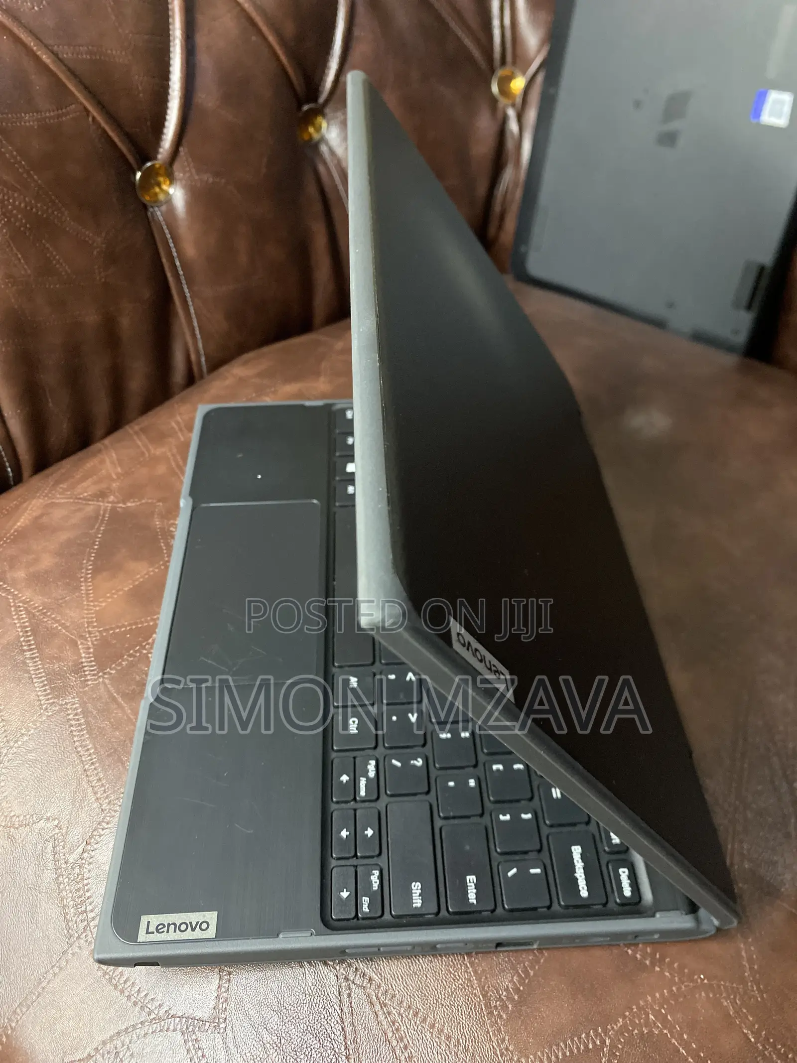Laptop Lenovo 300e 4GB Intel Celeron SSD 128GB
