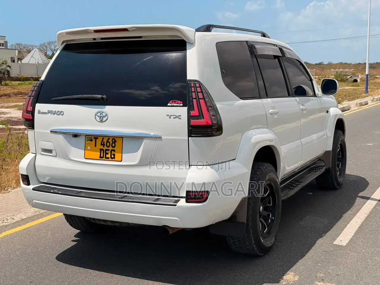 Toyota Land Cruiser Prado 2005 White
