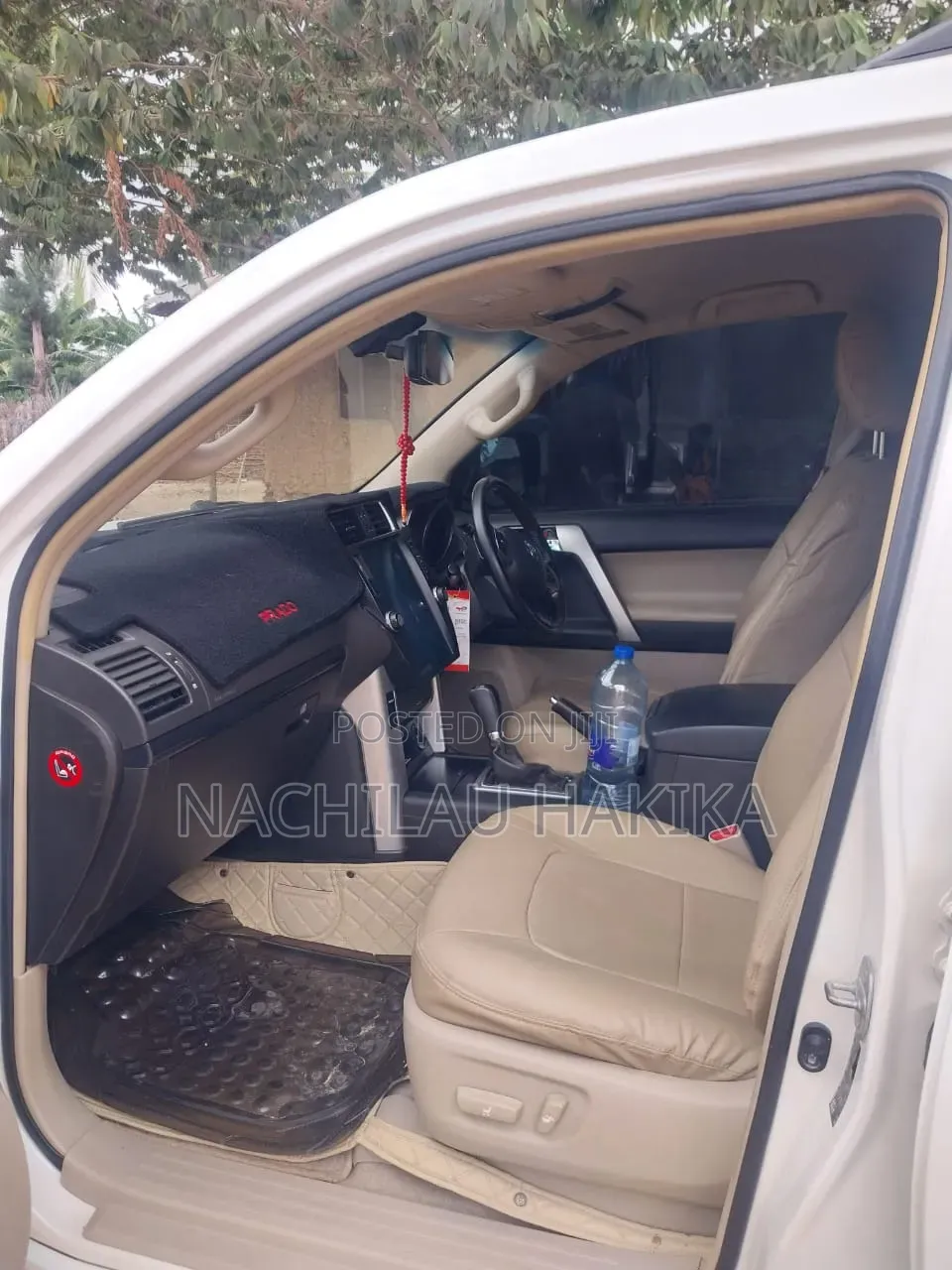 Toyota Land Cruiser Prado 2010 White
