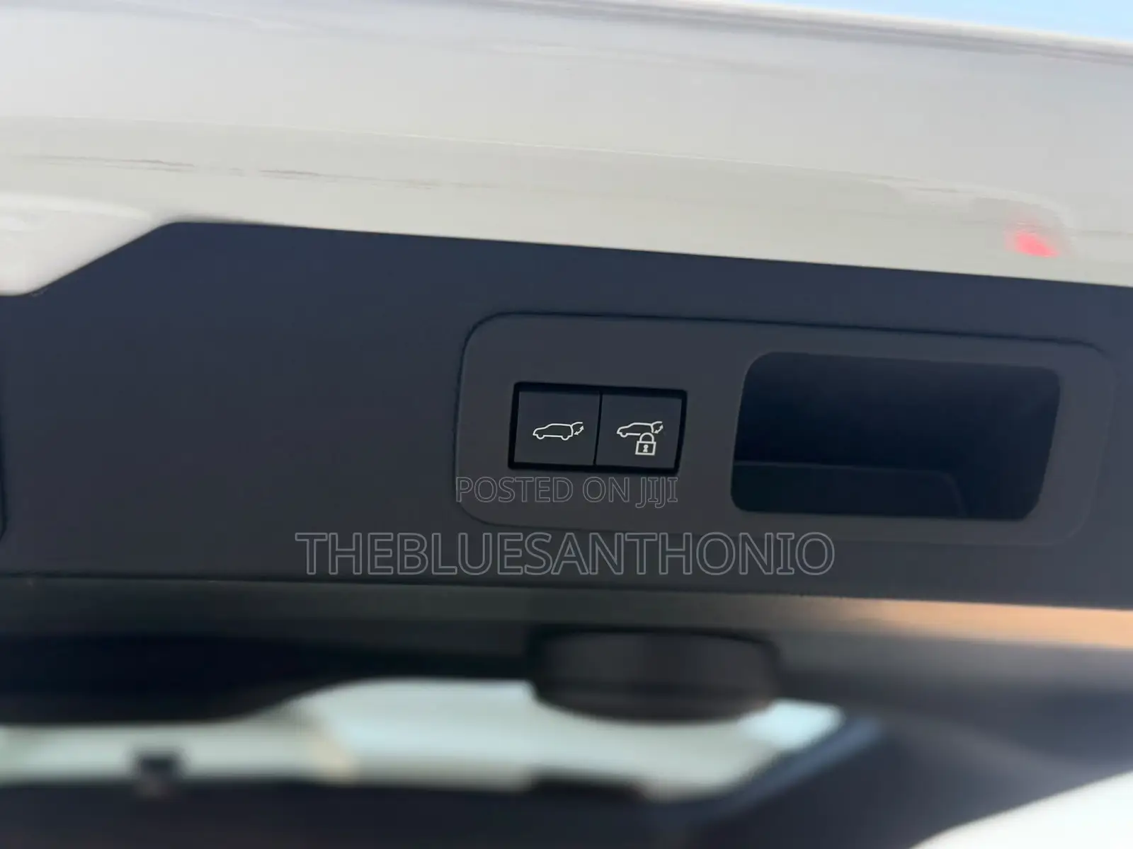 Toyota Land Cruiser 2022 White