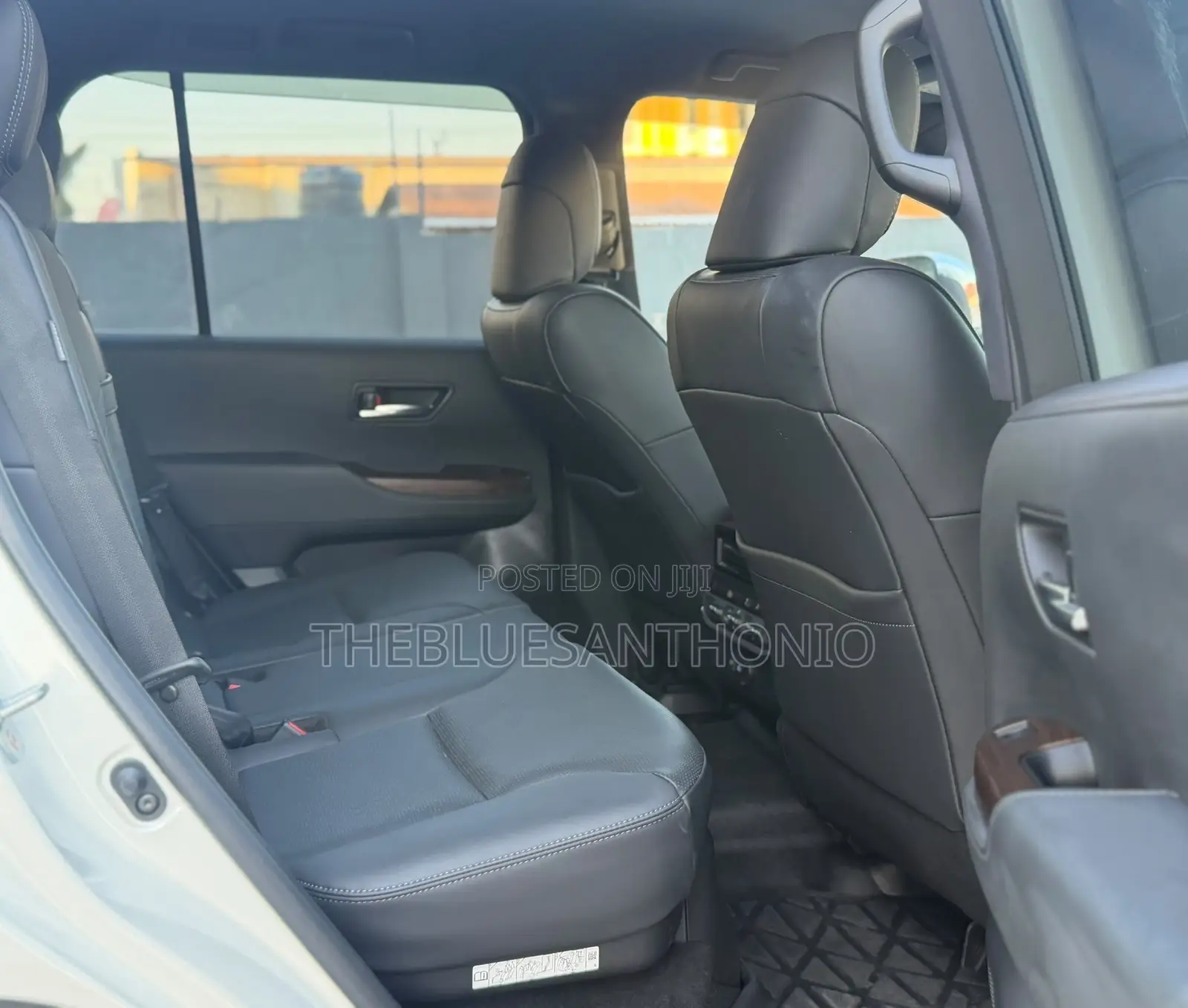 Toyota Land Cruiser 2022 White