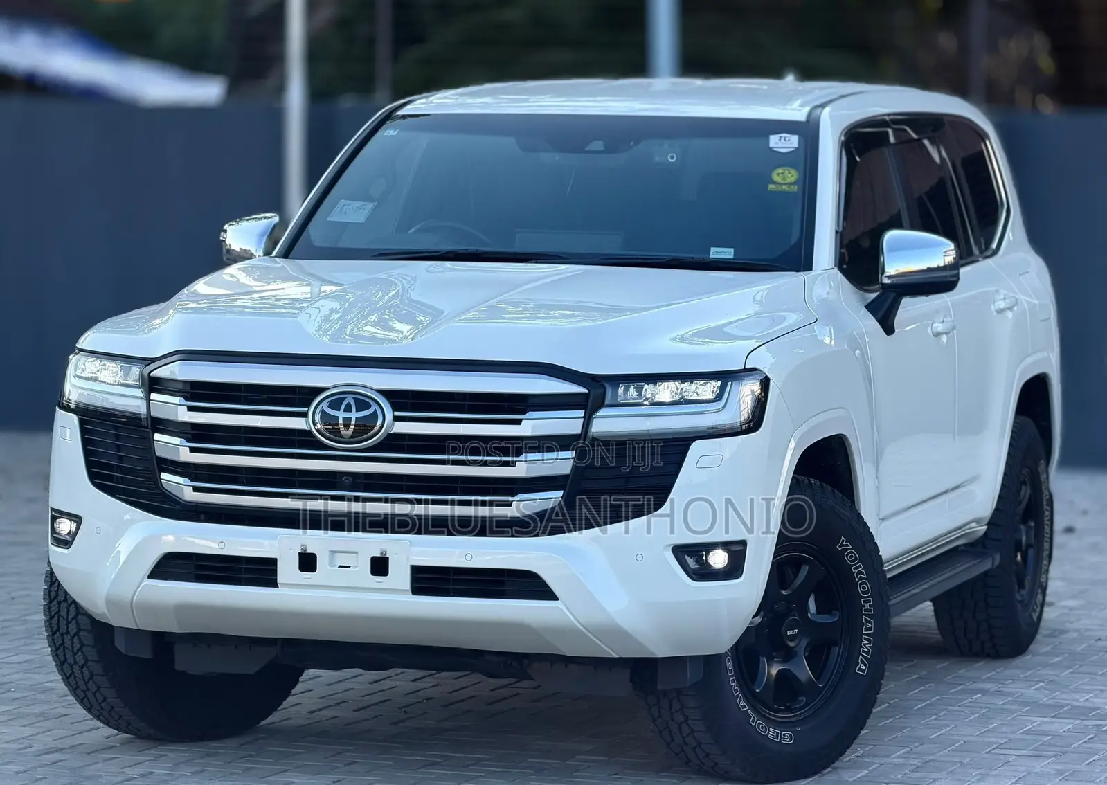 Toyota Land Cruiser 2022 White
