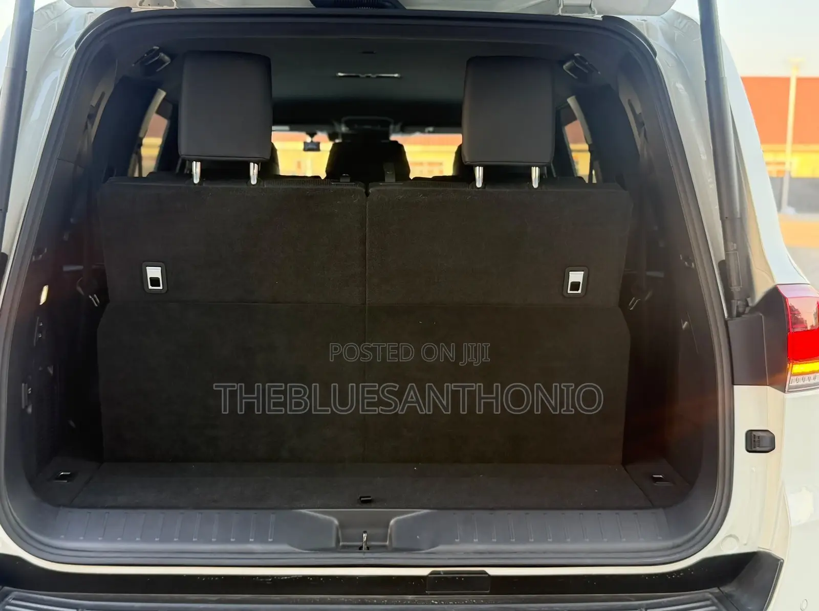 Toyota Land Cruiser 2022 White