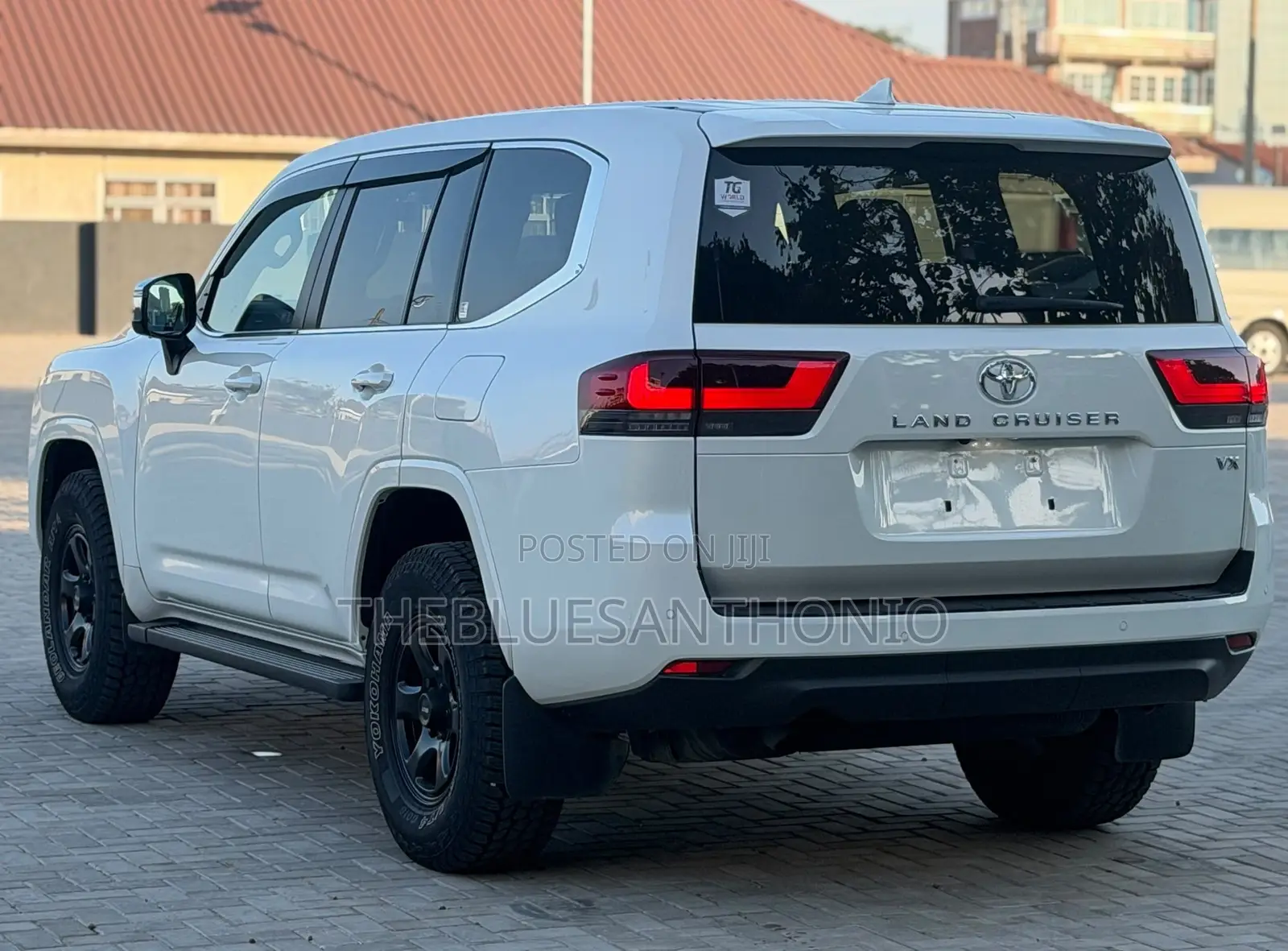 Toyota Land Cruiser 2022 White