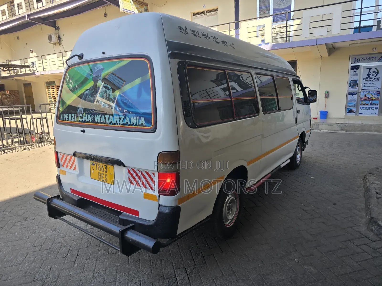 Toyota HiAce 2002 White