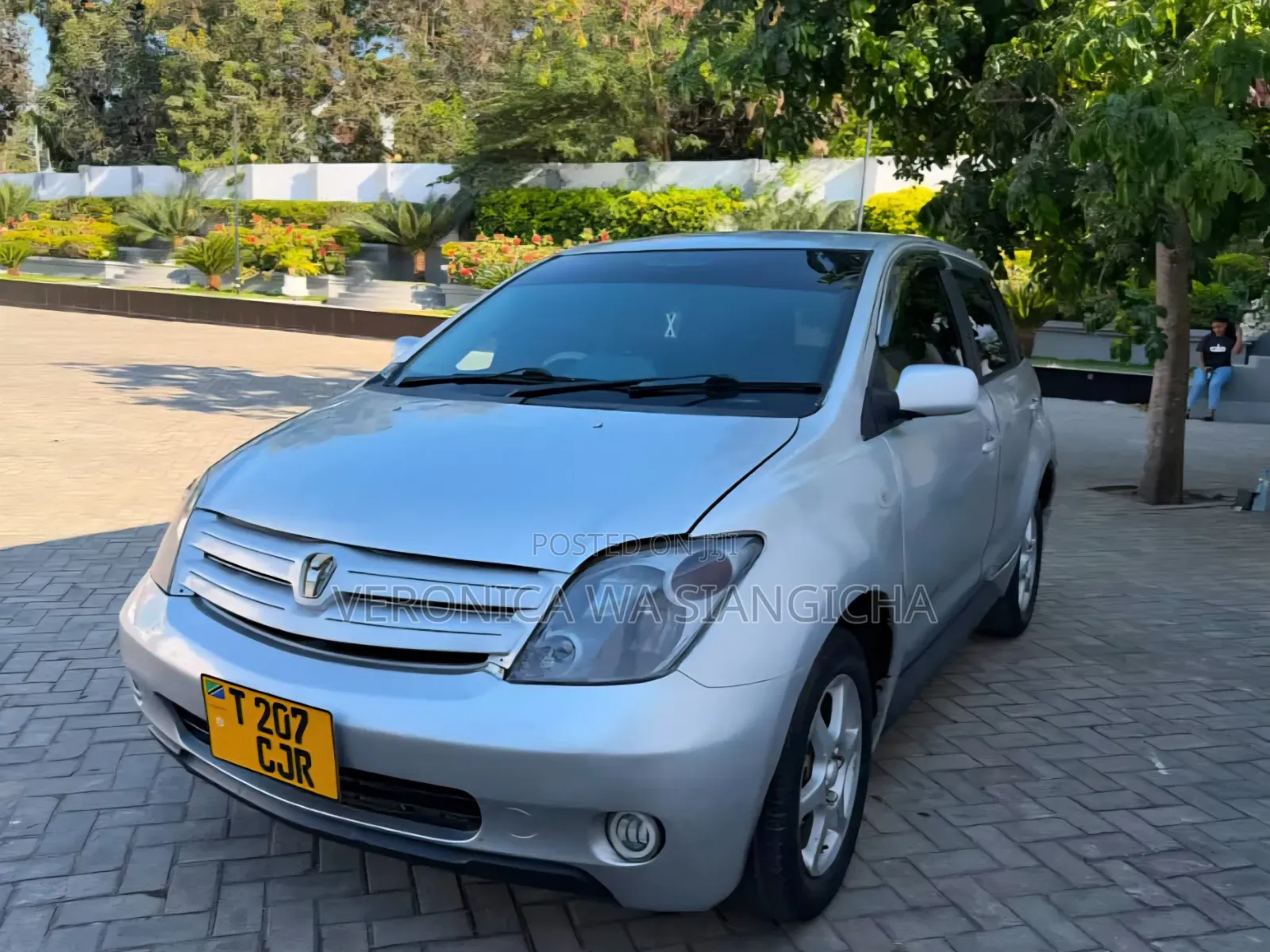 Toyota IST 2004 Silver