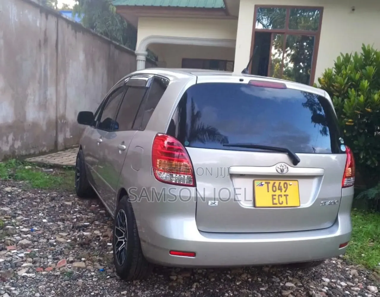 Toyota Corolla Spacio 2005 Silver