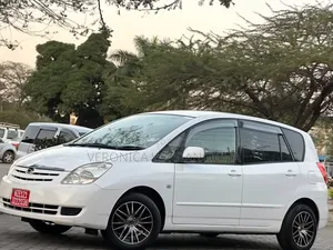 Toyota Corolla Spacio 2005 White