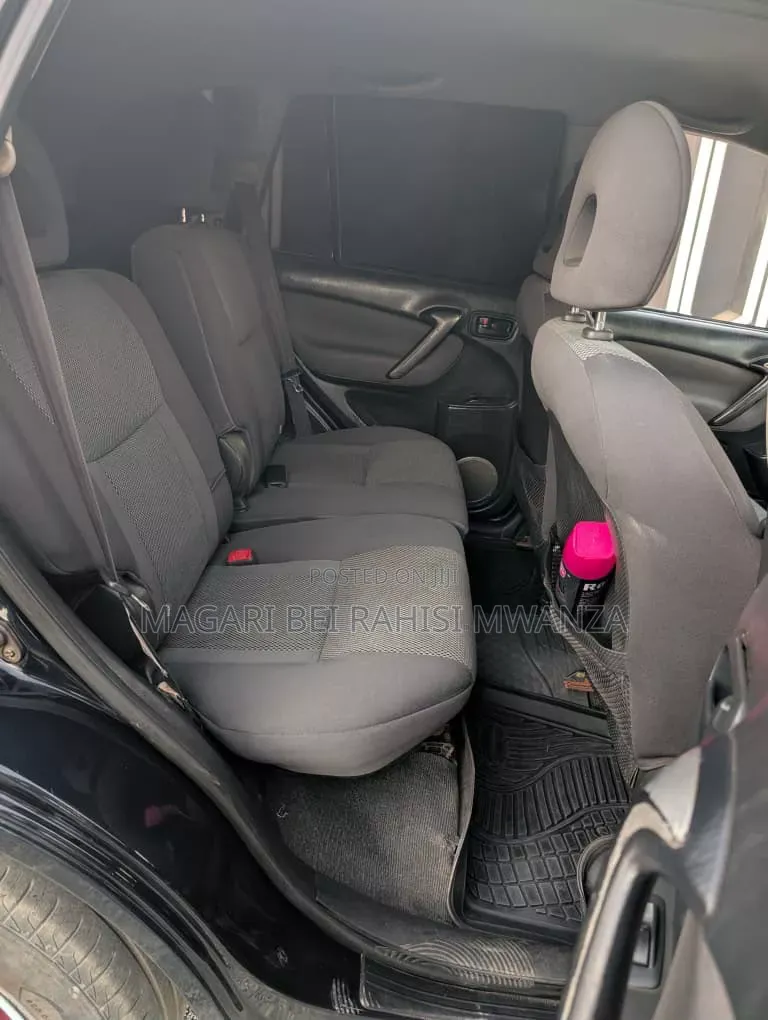 Toyota RAV4 2005 Black