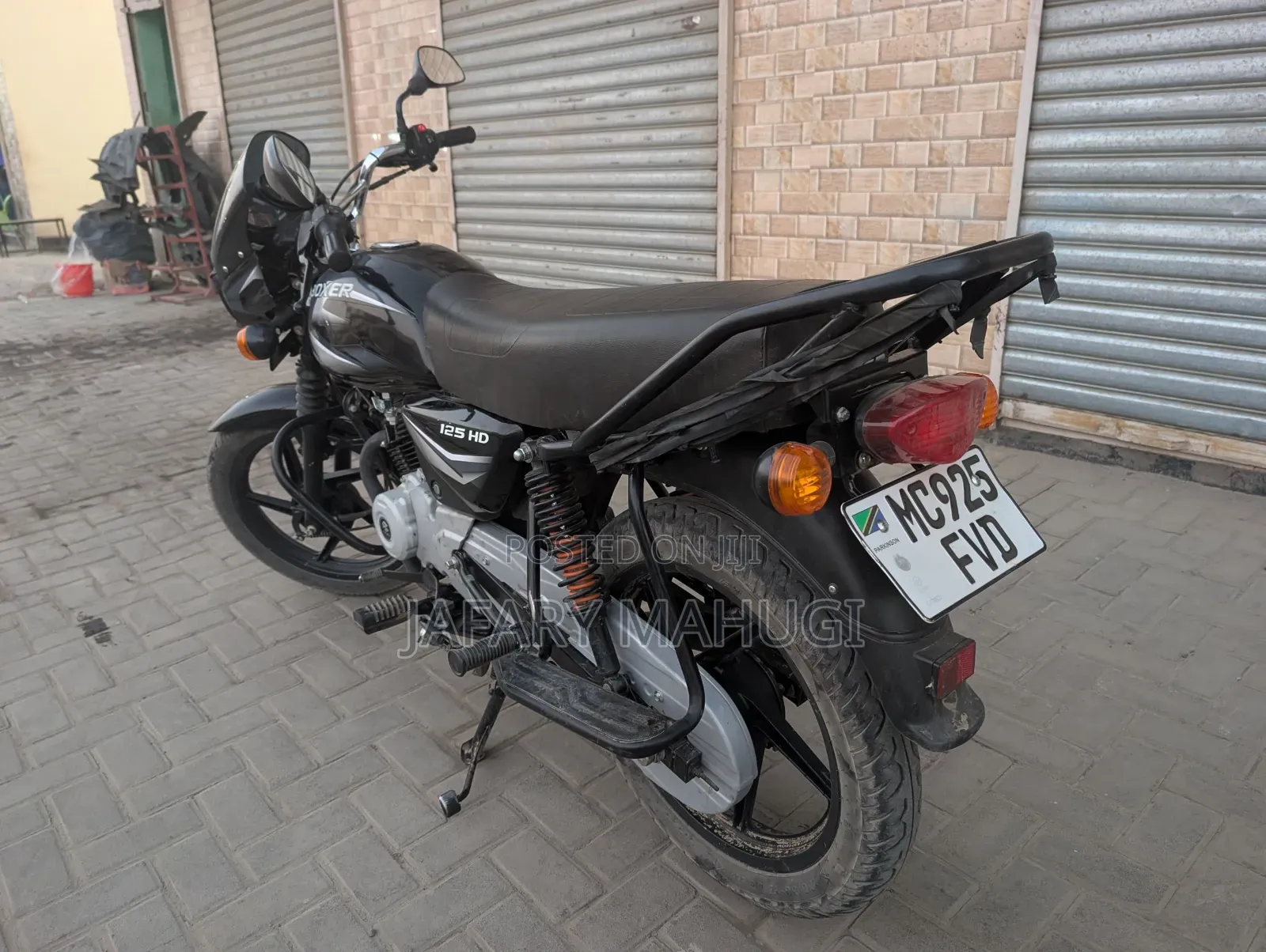 New Bajaj Boxer 125 2022 Black