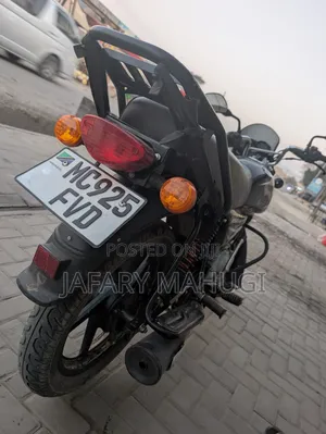 New Bajaj Boxer 125 2022 Black