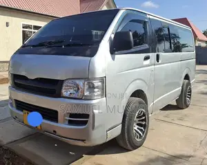 Toyota Quantum 2007 Silver