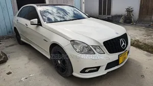 Mercedes-Benz E200 2011 White