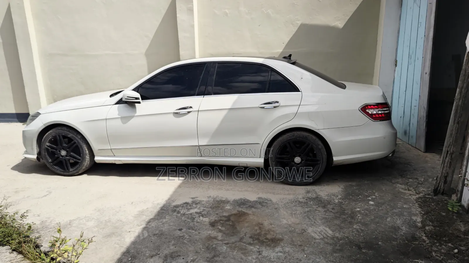 Mercedes-Benz E200 2011 White