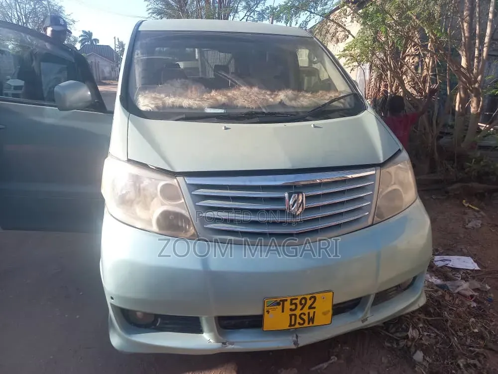 Toyota Alphard 2005 Green
